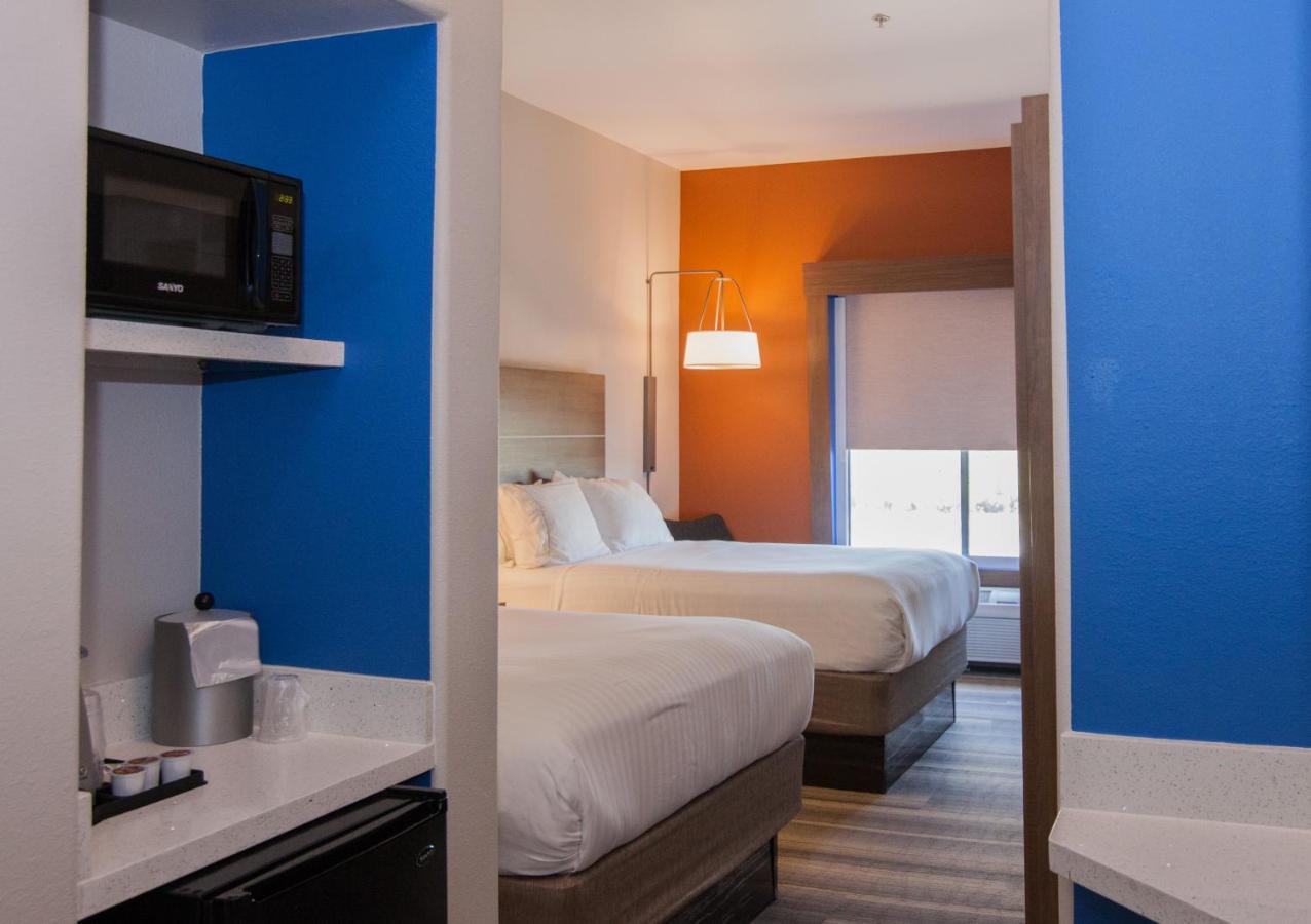 Holiday Inn Express Houston-Alvin, An Ihg Hotel Room photo